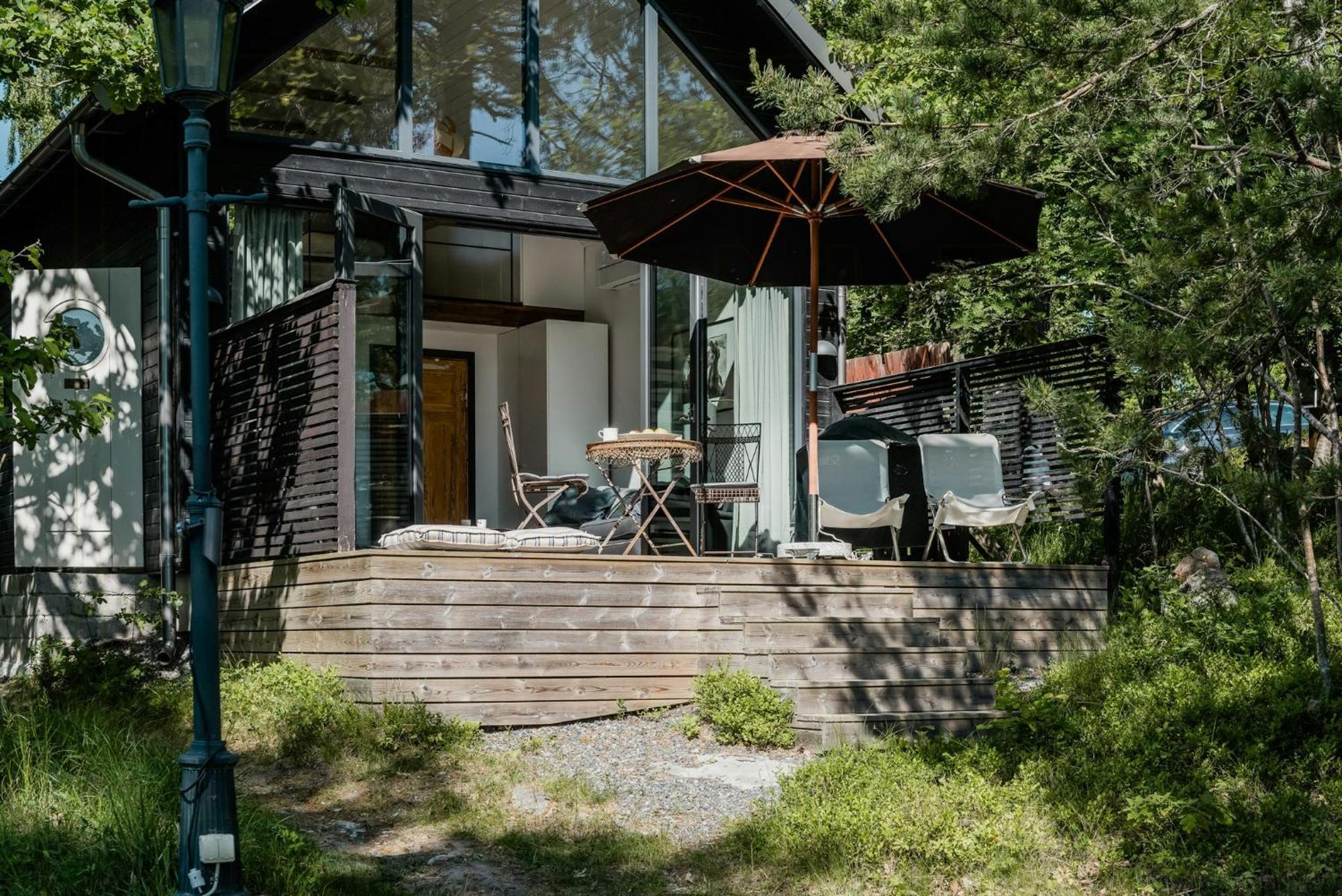 Charmerende Feriehus Med Havudsigt Naer Stockholm Värmdö Exteriör bild